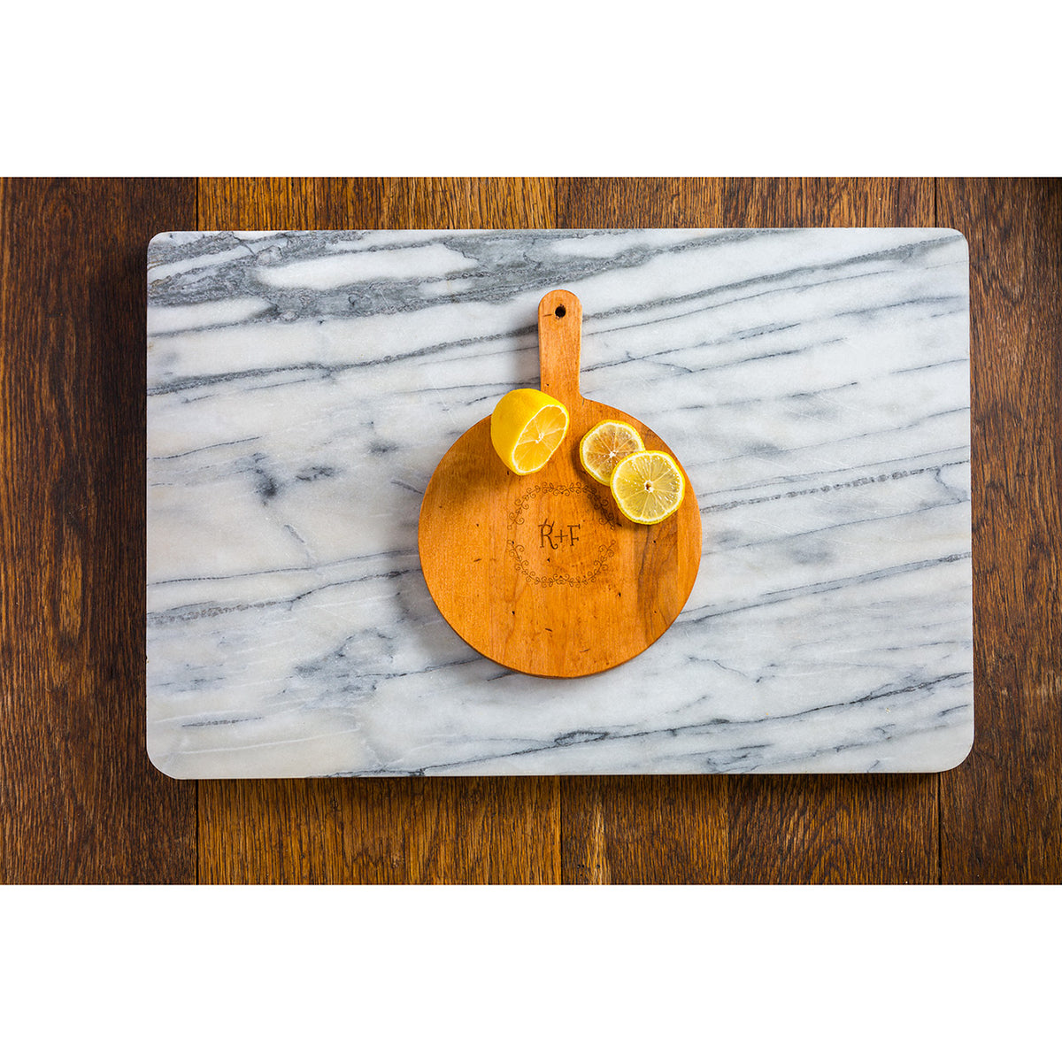 Round Maple Wood Cutting Board with Handle